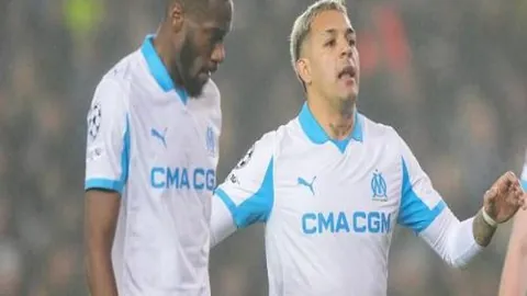 沃西点评：詹姆斯此龄运动员罕见，表现卓越