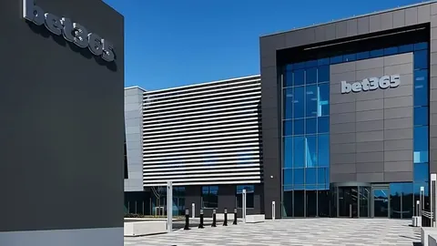 “库巴合作效应减弱——“库有引力”不再，NBA传奇遭挑战？”